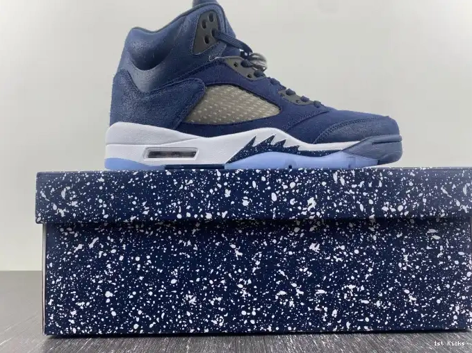 1st Kicks Shoes Jordan FD6812-400 Georgetown Air 5 0503